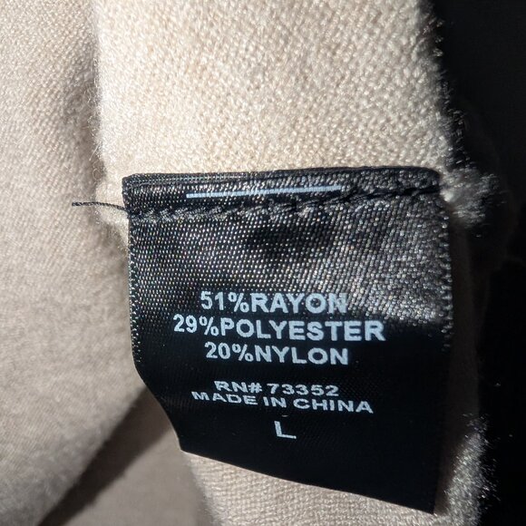 Women's Tribekko 44 SWEATER, size Large - Picture 3 of 4